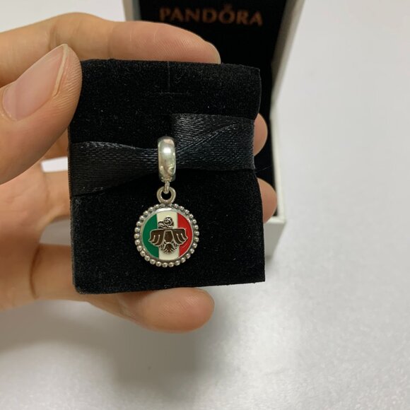 Pandora Charm simbolo real Pandora BanderaMexico Aguila Charm Travel Pendant - Picture 1 of 4